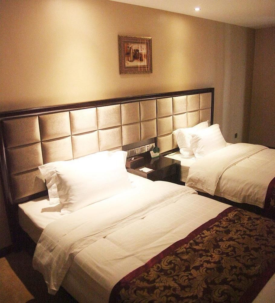 Weishi International Hotel Qingzhou Екстер'єр фото