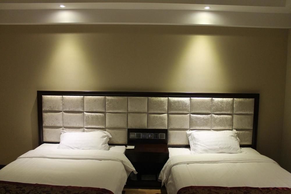 Weishi International Hotel Qingzhou Екстер'єр фото